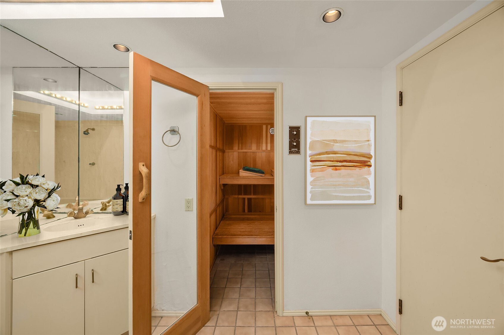 4360 Somerset Boulevard SE Bellevue WA 98006