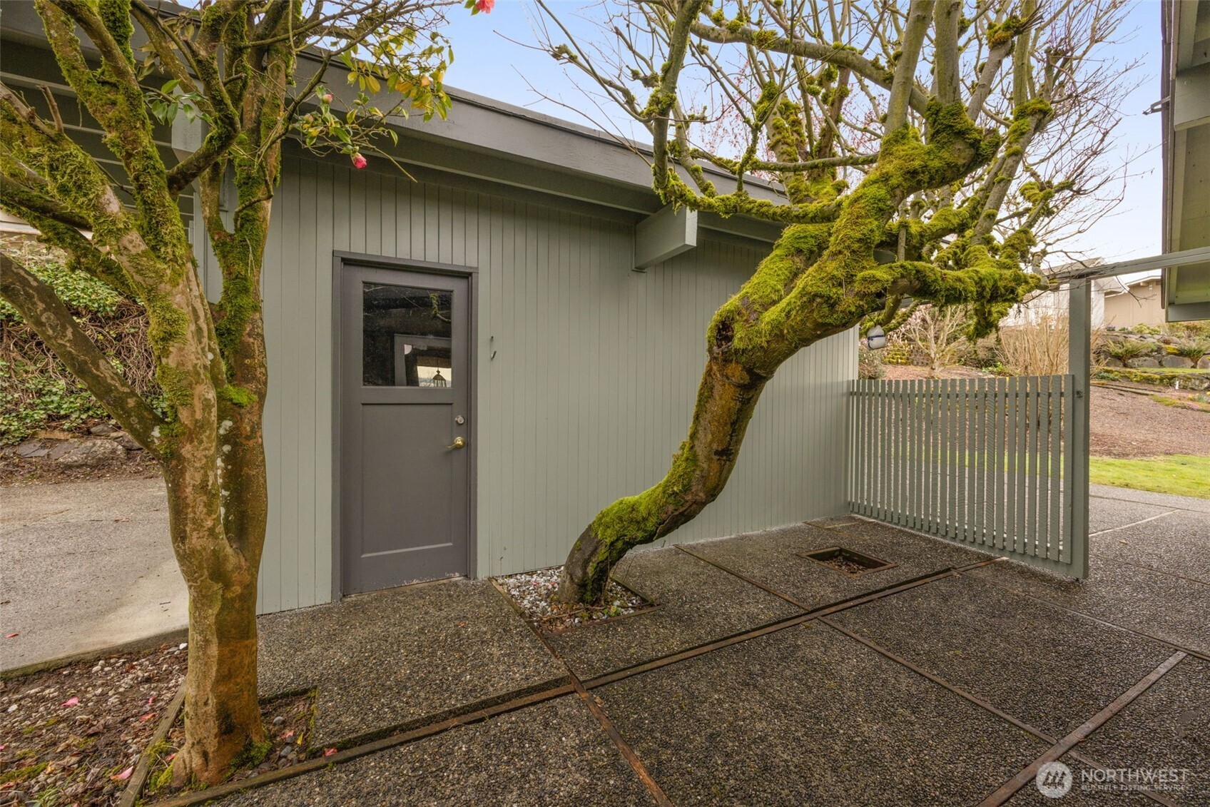 4360 Somerset Boulevard SE Bellevue WA 98006