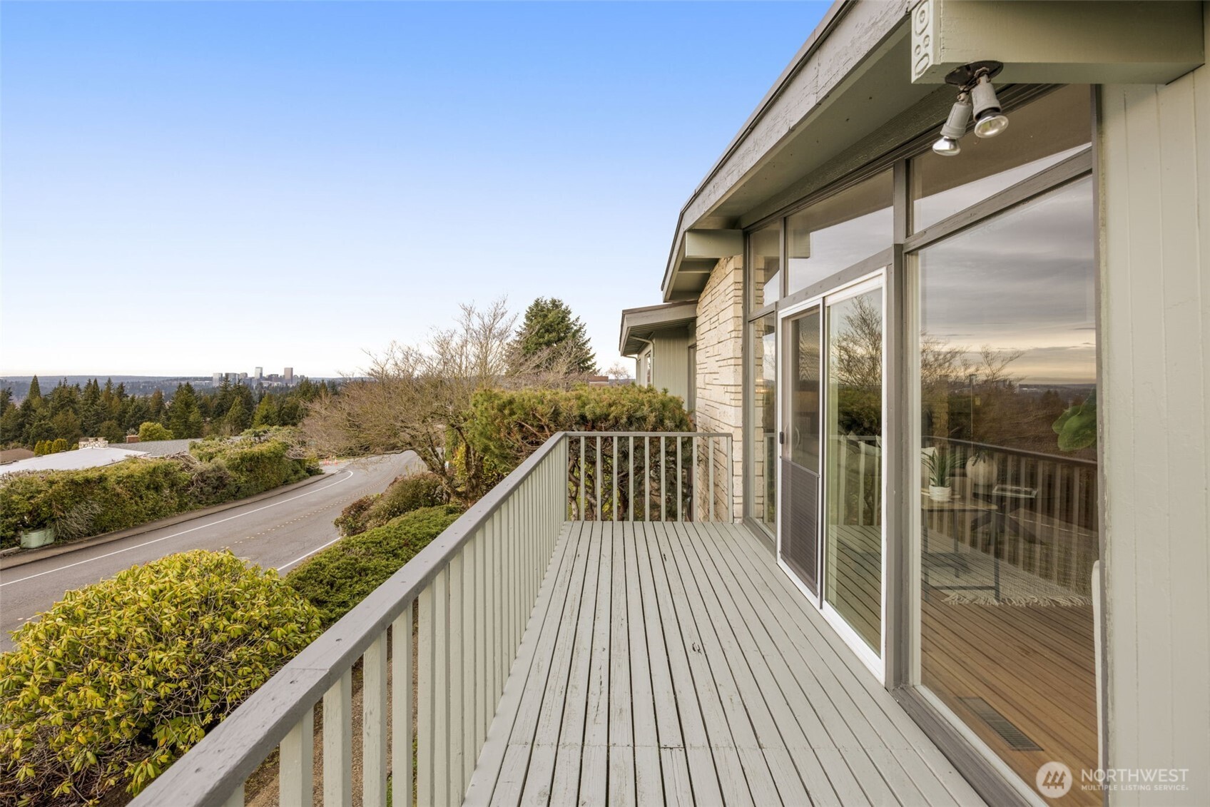 4360 Somerset Boulevard SE Bellevue WA 98006