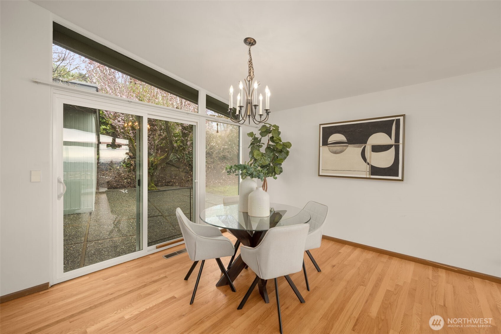 4360 Somerset Boulevard SE Bellevue WA 98006