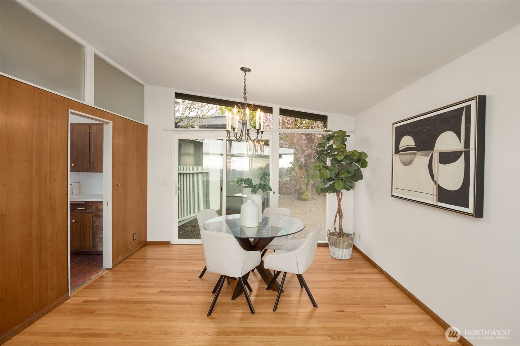 4360 Somerset Boulevard SE Bellevue WA 98006