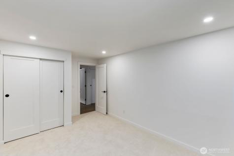 14824 119th Ave NE Kirkland WA 98034