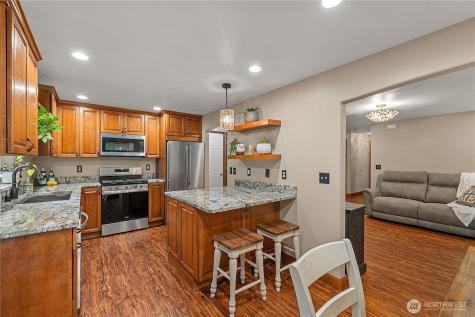 214 Dallas Street Mount Vernon WA 98274