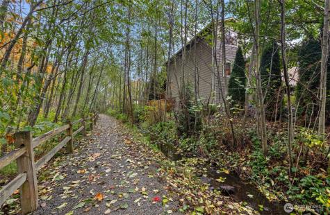 214 Dallas Street Mount Vernon WA 98274