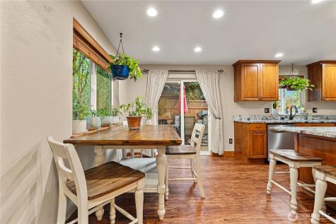 214 Dallas Street Mount Vernon WA 98274