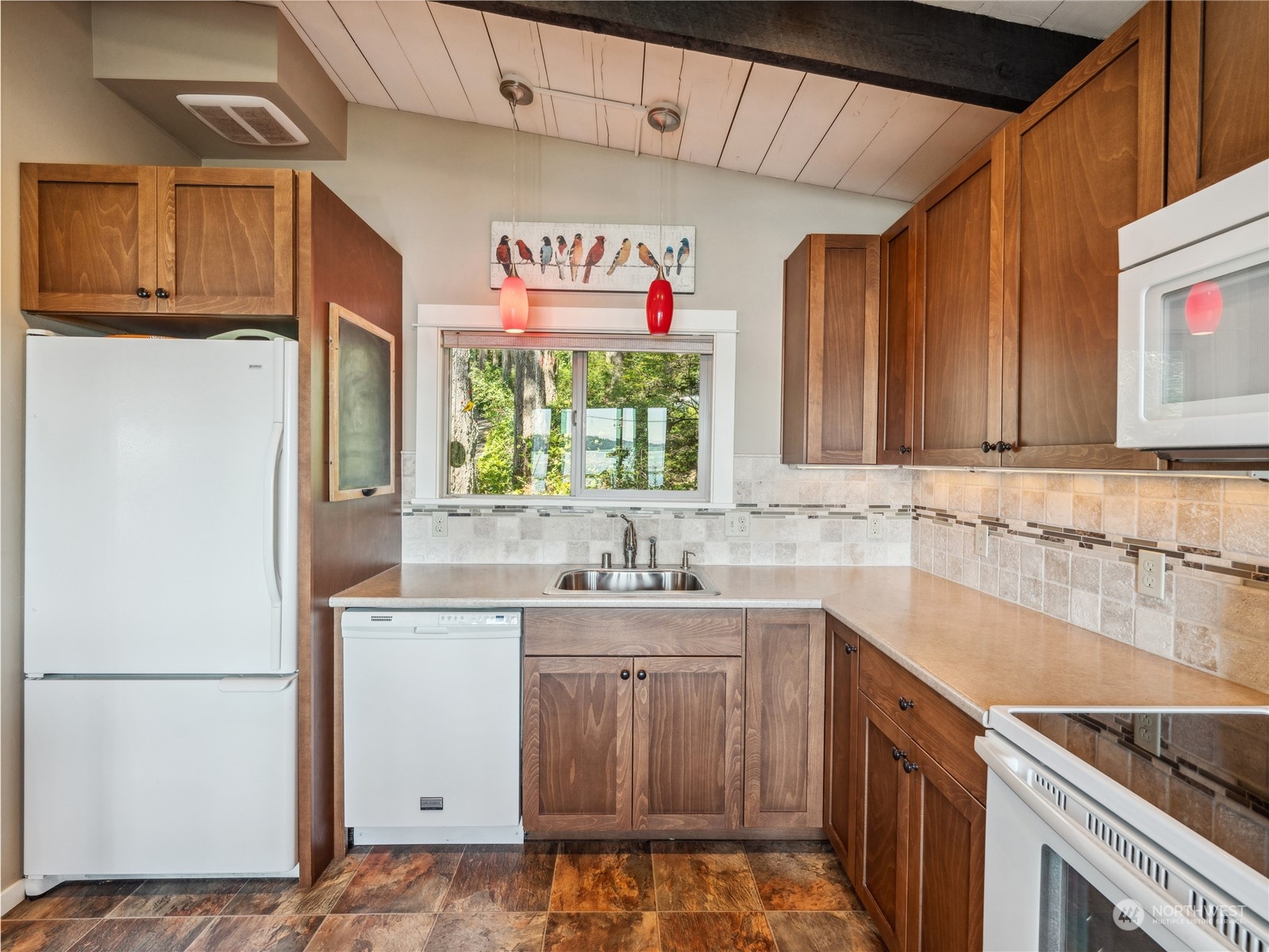 9758 Golden View Trail La Conner WA 98257