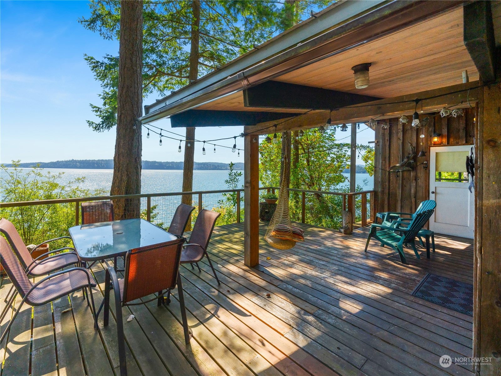 9758 Golden View Trail La Conner WA 98257