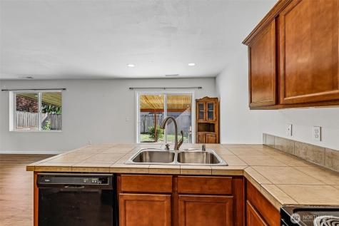 6404 35th Street NE Marysville WA 98270