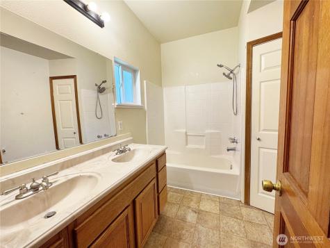1829 E Morton Street Tacoma WA 98404