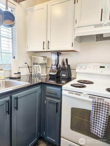 1915 E Spruce Street Seattle WA 98122