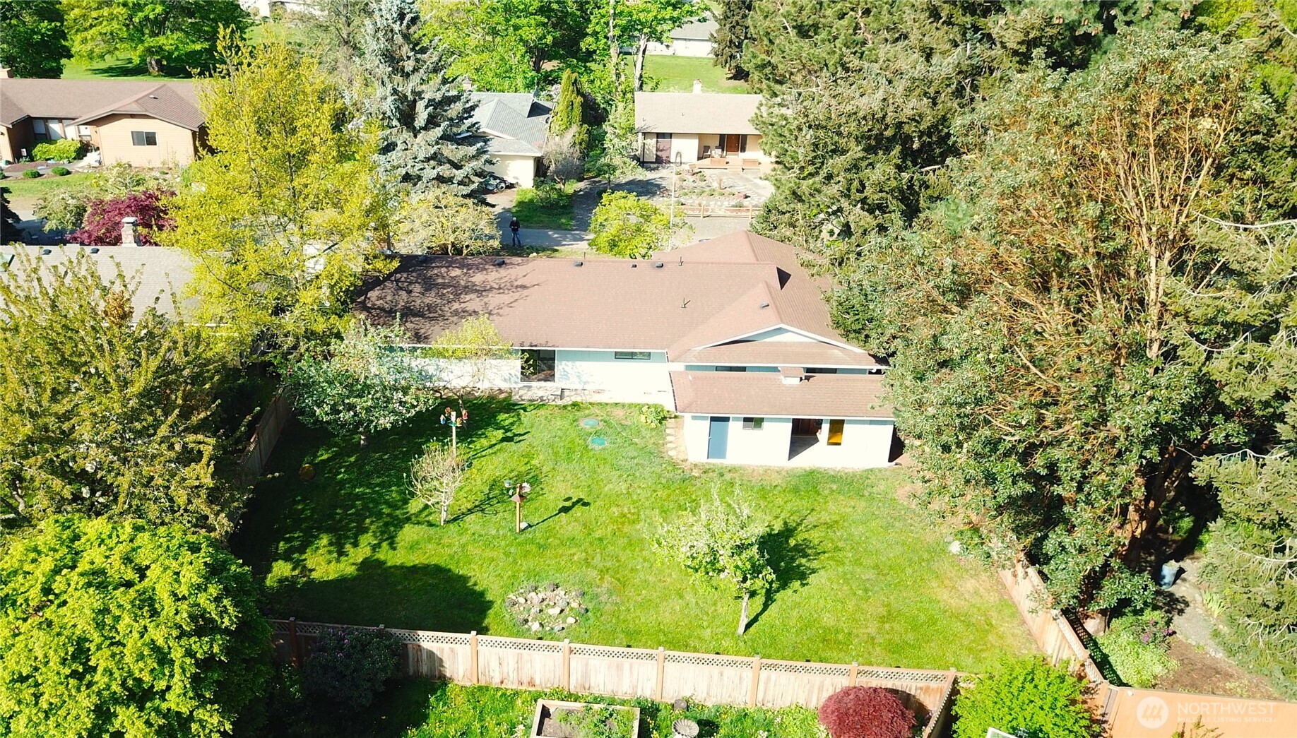 243 Dungeness Meadows Sequim WA 98382