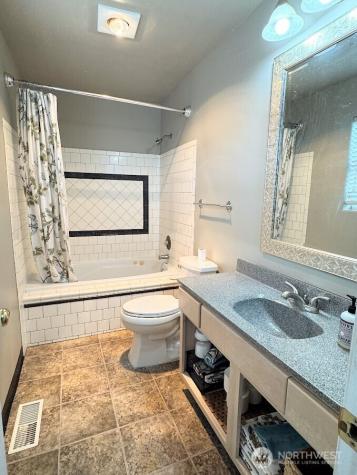 170 Lakeview Avenue Orondo WA 98843
