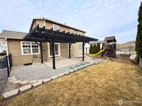 170 Lakeview Avenue Orondo WA 98843