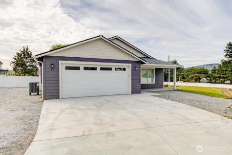 27 Jonagold Lane Manson WA 98831