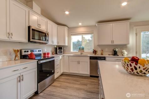 27 Jonagold Lane Manson WA 98831