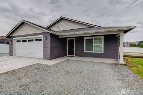 27 Jonagold Lane Manson WA 98831
