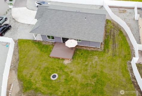 27 Jonagold Lane Manson WA 98831