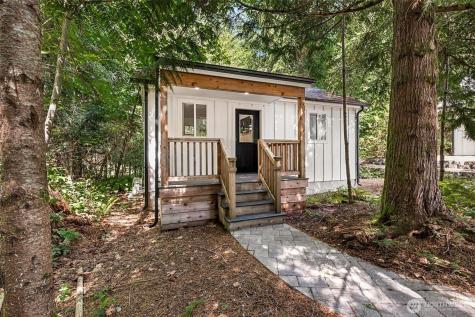 4327 Creekview Lane NW Olympia WA 98502