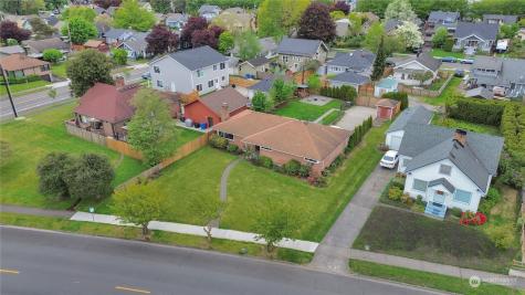 812 Wood Sumner WA 98390