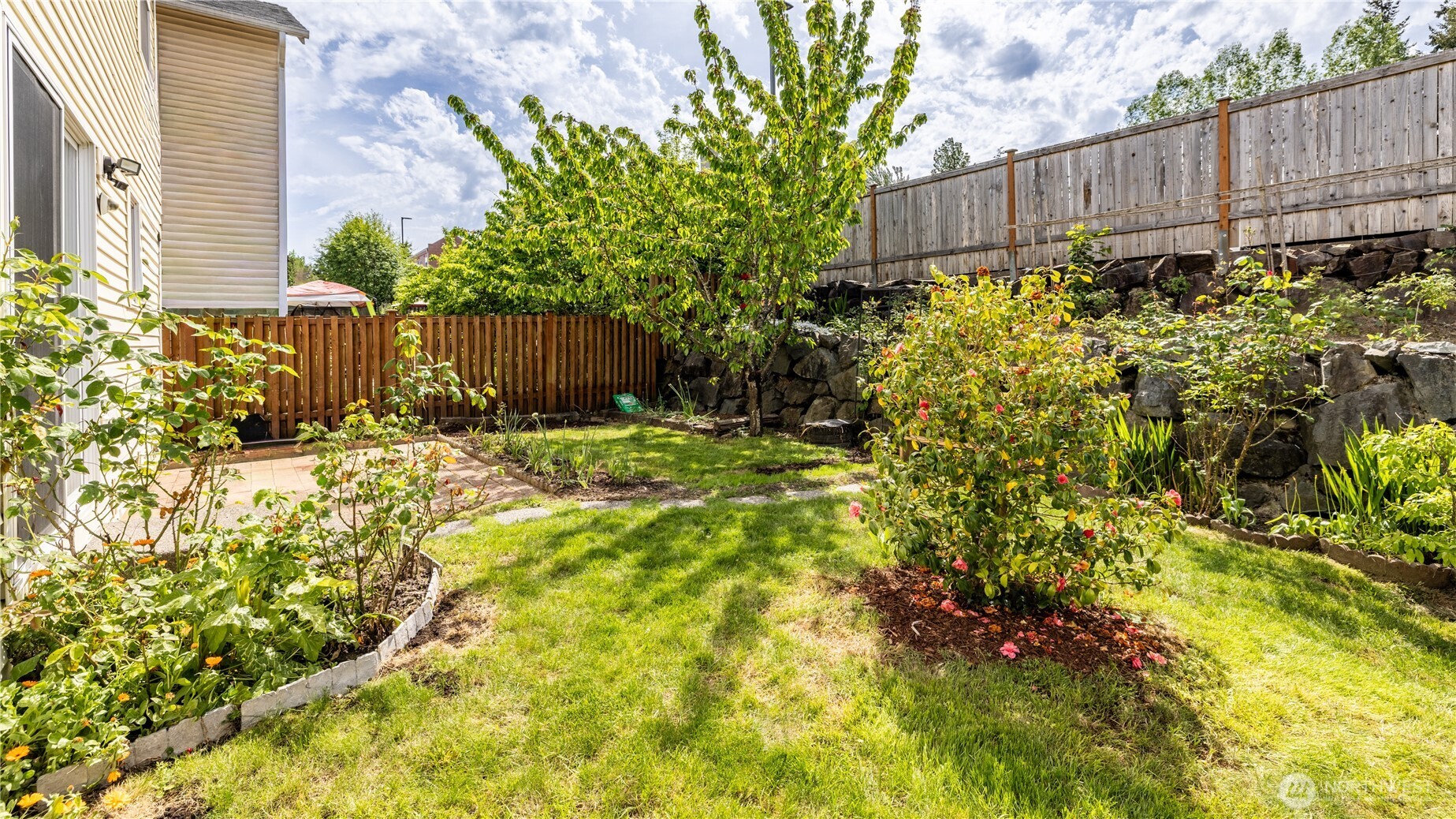 14610 33rd Place W Lynnwood WA 98087