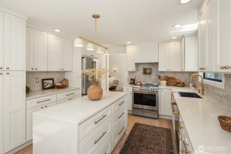 7709 Ridgecrest Lane Mercer Island WA 98040