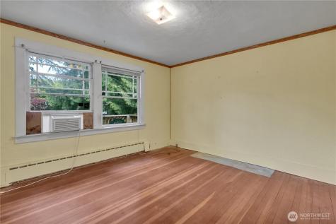 4319 SW Mills Street Seattle WA 98136