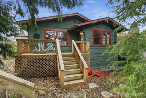 4319 SW Mills Street Seattle WA 98136
