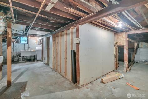 4319 SW Mills Street Seattle WA 98136