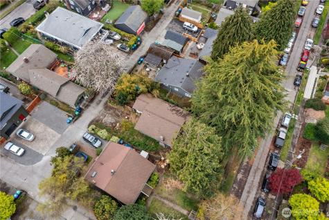 4319 SW Mills Street Seattle WA 98136