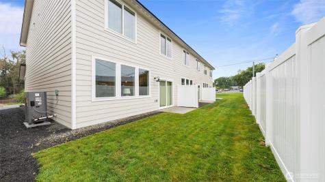3527 W 6th Place Kennewick WA 99336