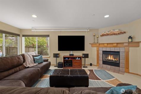 1822 Fisher Avenue Dupont WA 98327