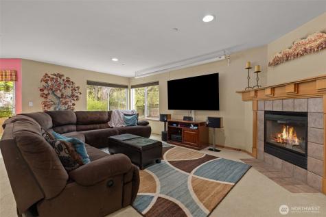 1822 Fisher Avenue Dupont WA 98327