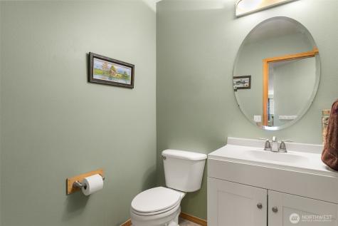1822 Fisher Avenue Dupont WA 98327