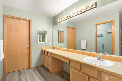 1822 Fisher Avenue Dupont WA 98327