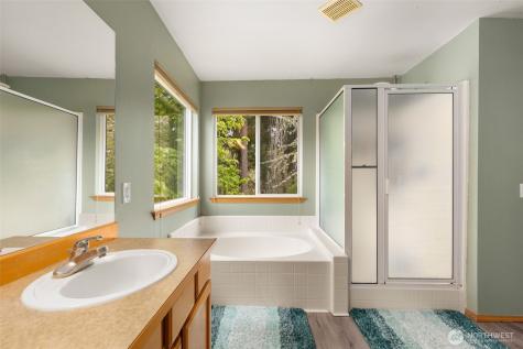 1822 Fisher Avenue Dupont WA 98327