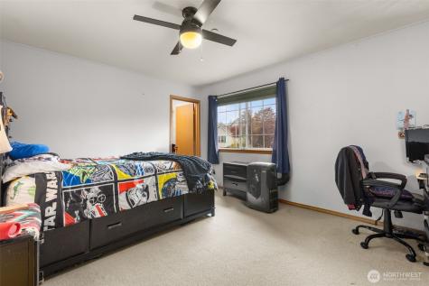 1822 Fisher Avenue Dupont WA 98327