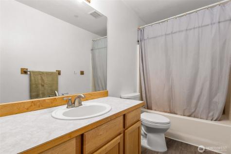 1822 Fisher Avenue Dupont WA 98327