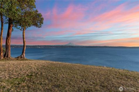 4205 SW Point Robinson Road Vashon WA 98070