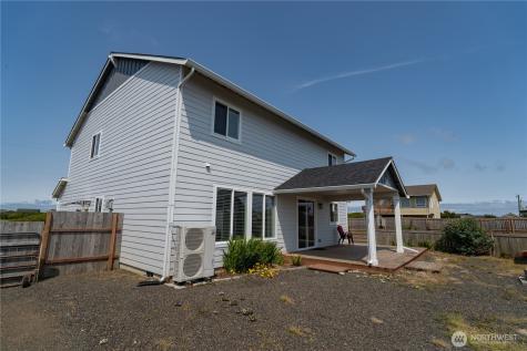 479 Sportsmen Street SW Ocean Shores WA 98569