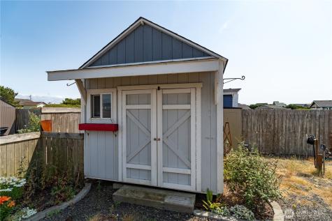 479 Sportsmen Street SW Ocean Shores WA 98569