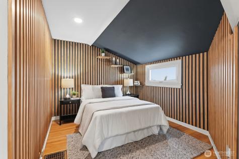 1560 28th Avenue W Seattle WA 98199