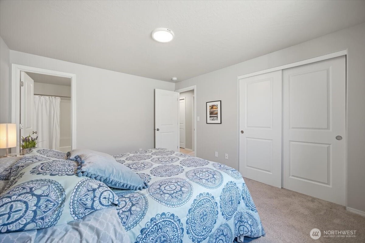 700 Regina Place Grandview WA 98930