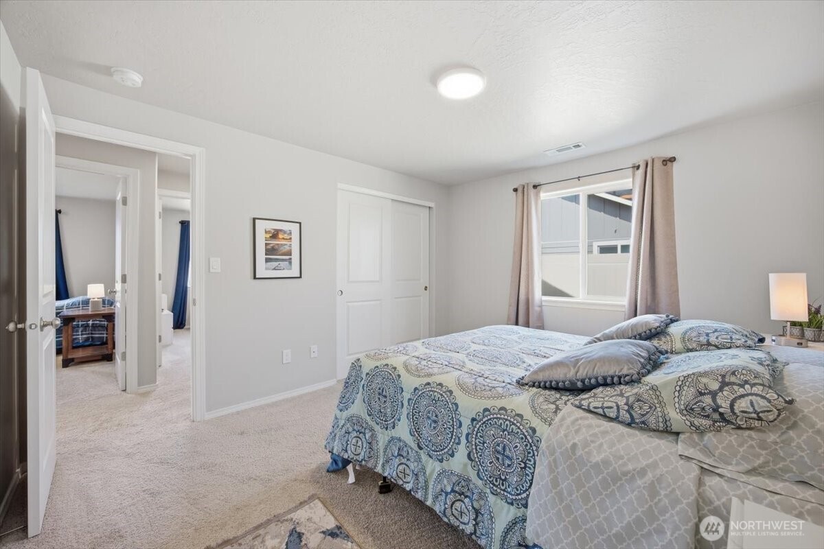 700 Regina Place Grandview WA 98930