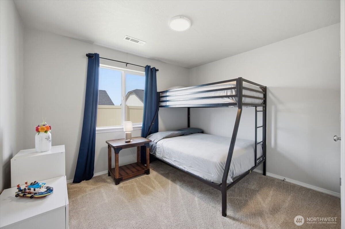 700 Regina Place Grandview WA 98930