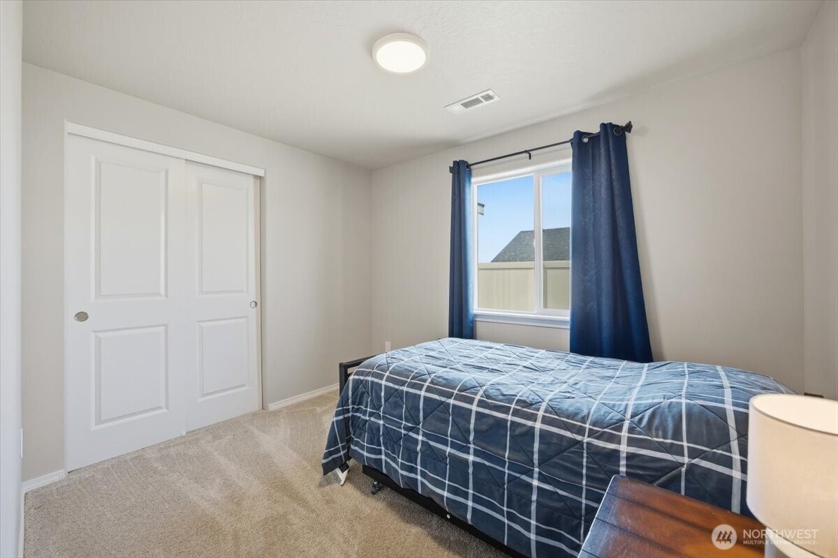 700 Regina Place Grandview WA 98930