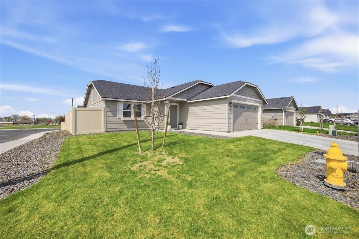 700 Regina Place Grandview WA 98930