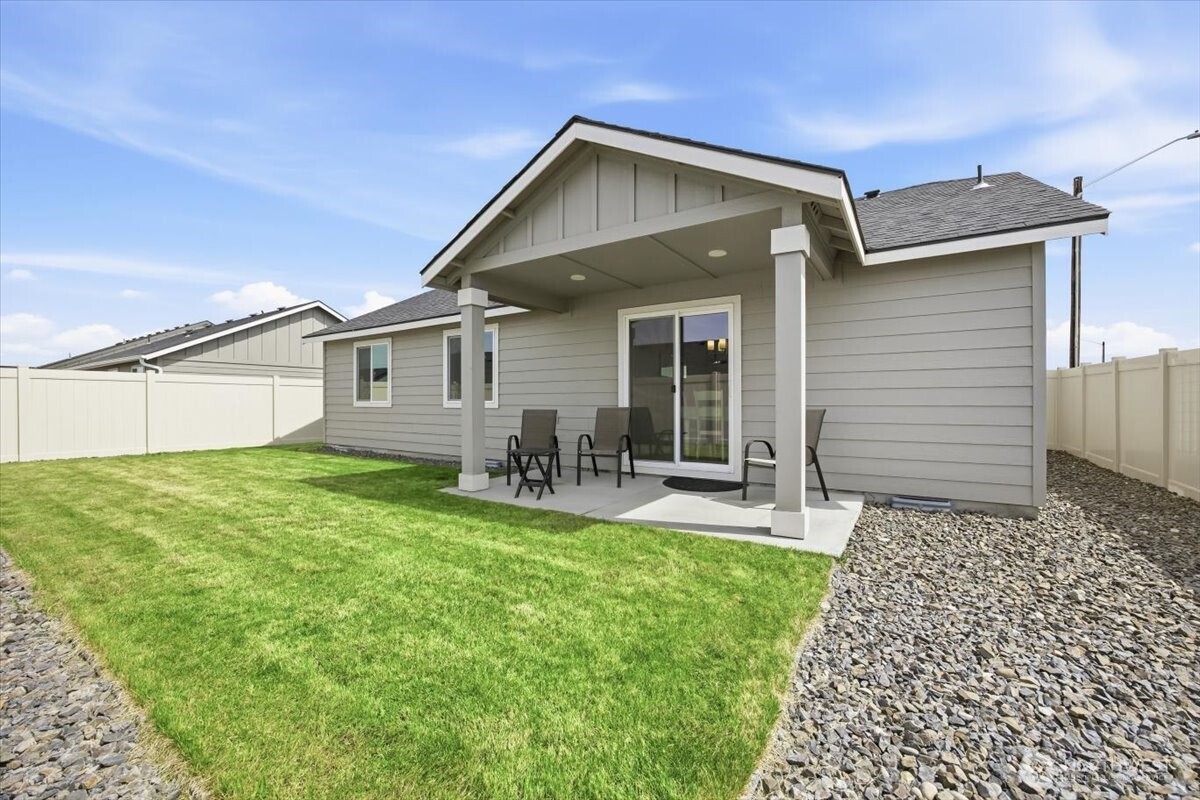 700 Regina Place Grandview WA 98930