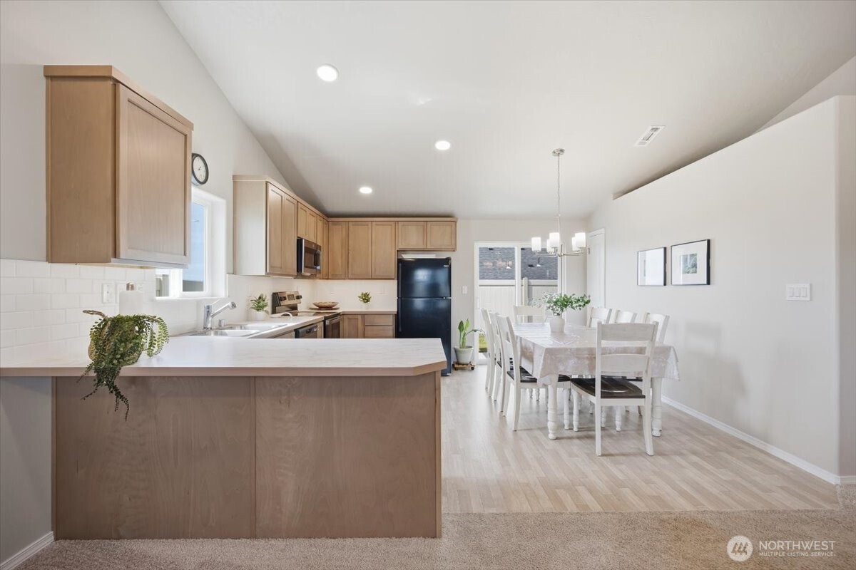 700 Regina Place Grandview WA 98930