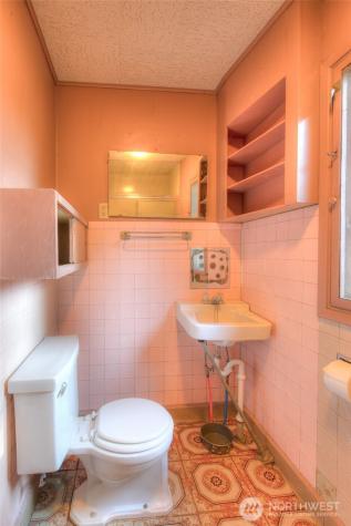 6015 Olympic Highway Aberdeen WA 98520