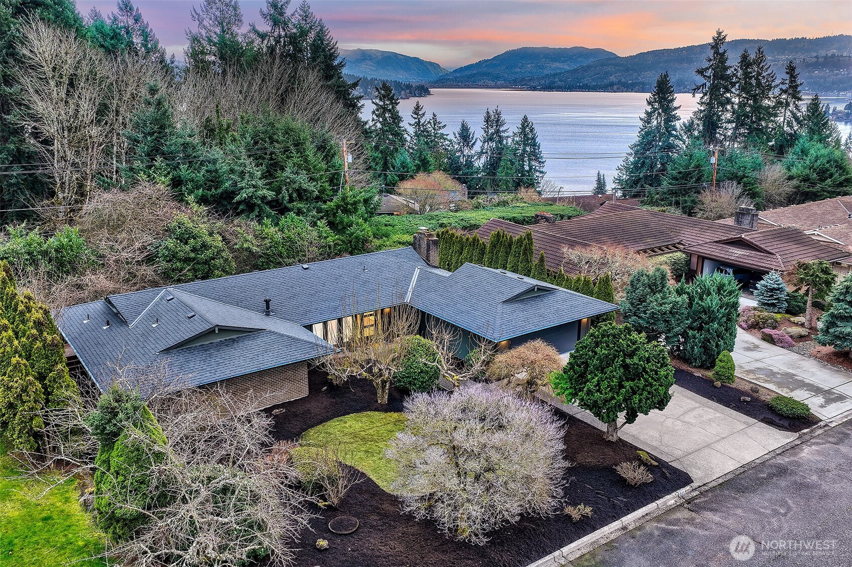 440 174th Place NE Bellevue WA 98008